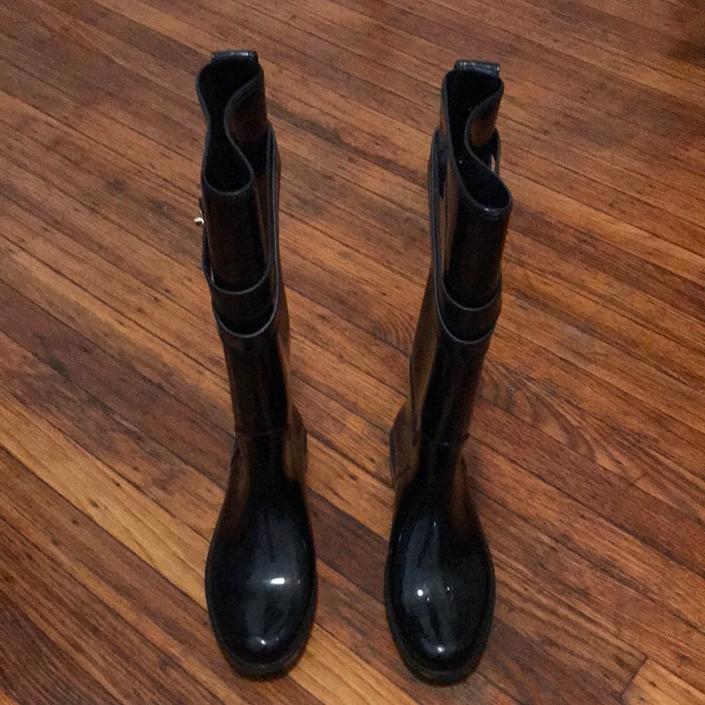 Coach, young ladies, girls boots.
